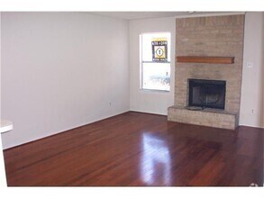 Building Photo - 810 Banister Ln