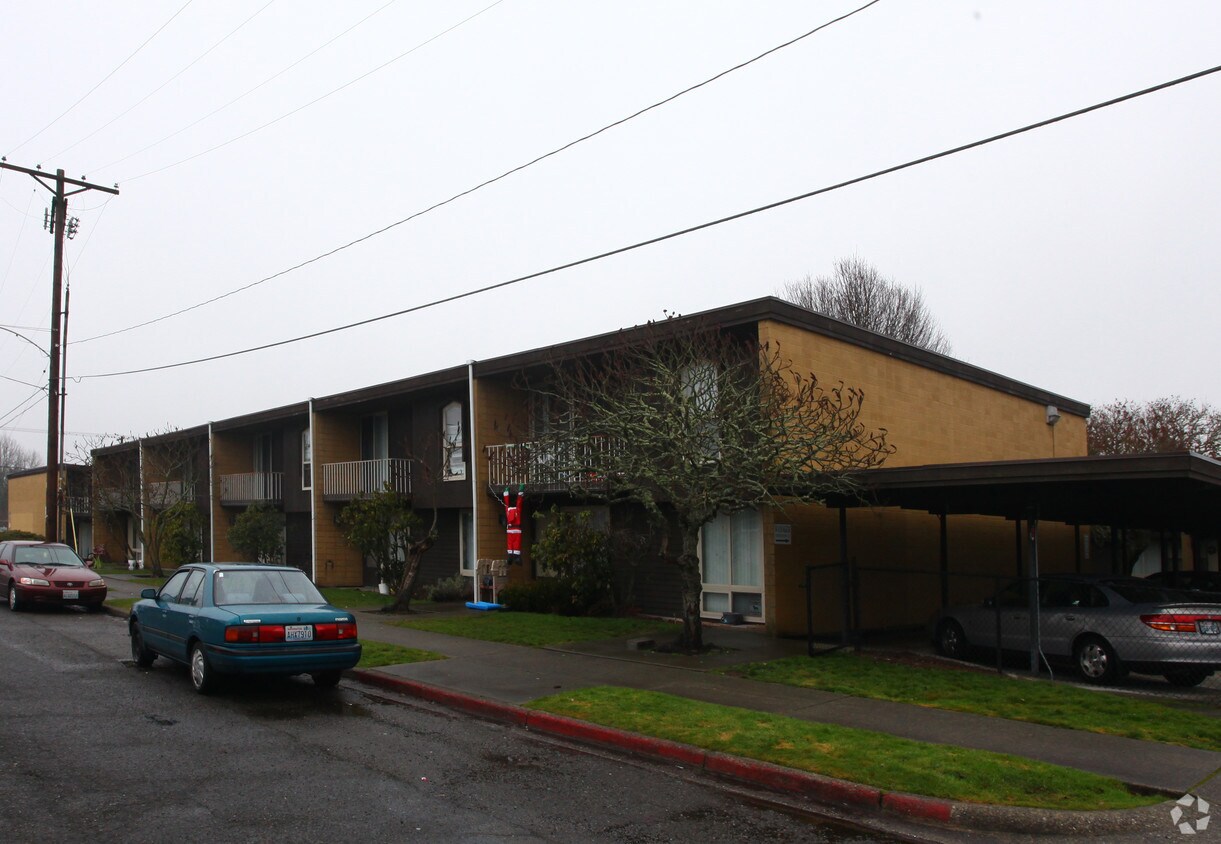 Building Photo - 7444 S Bell St