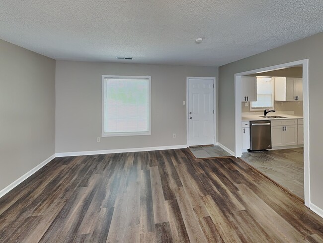 Foto del edificio - 1017 Hawkview Dr