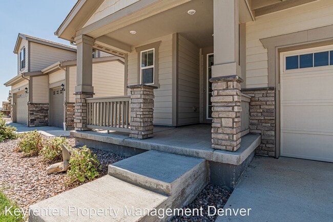 Building Photo - 4 br, 3.5 bath House - 9469 Rifle St.