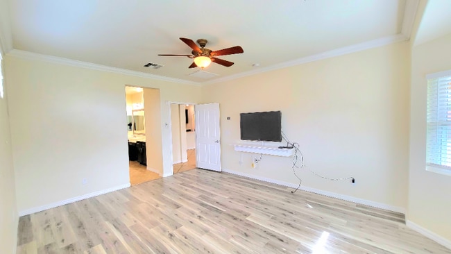 Building Photo - 5761 Badlands Ln