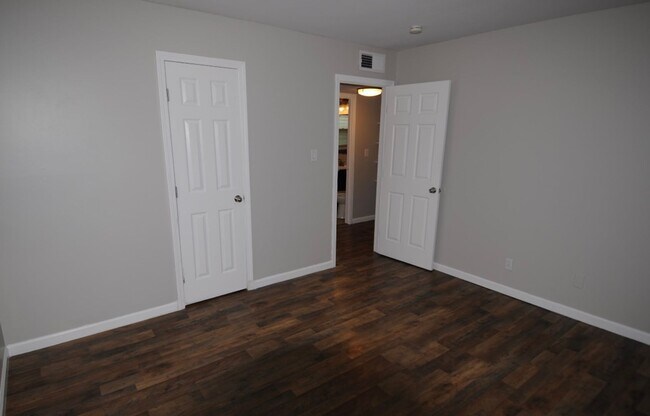 Foto del edificio - Charming 3-bedroom, 1.5-bathroom house loc...