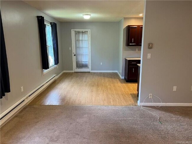Building Photo - 572 Sierra Vista Ln