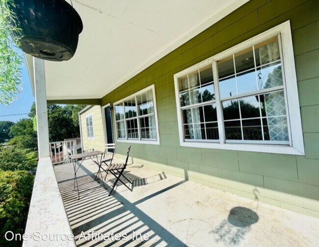Foto del edificio - 2 br, 1 bath House - 2469 Constance Street