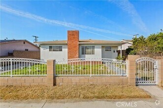 Building Photo - 2511 Walnut Grove Ave