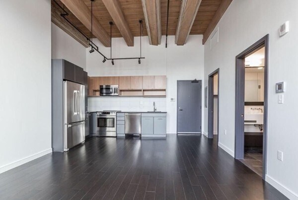 Primary Photo - 319 A St
