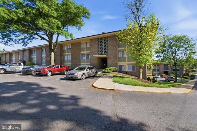 Building Photo - 7116 Donnell Pl