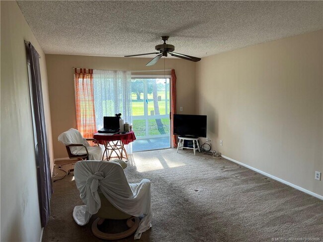 Foto del edificio - 1225 NW 21st St