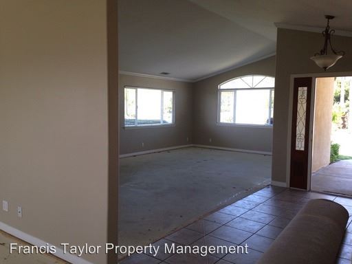 Building Photo - 2310 Trails End