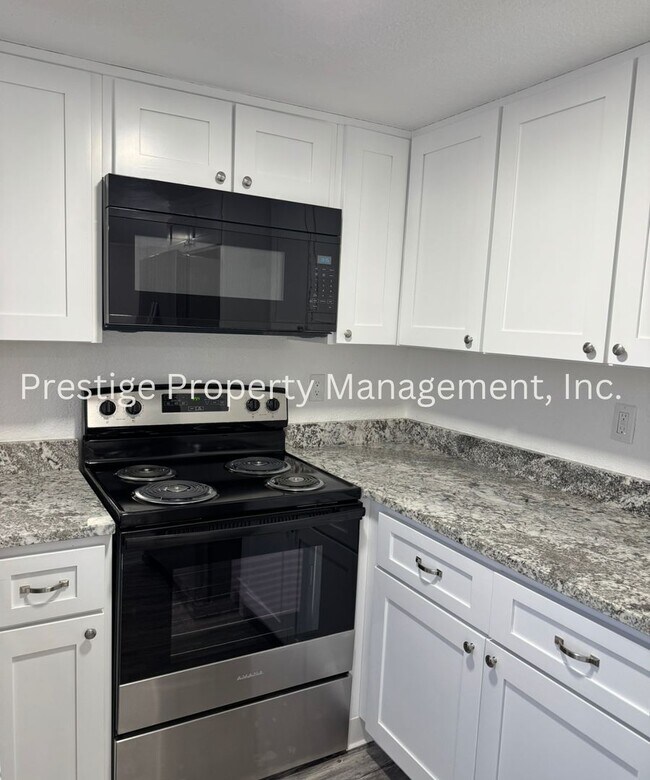 Foto del edificio - Newly Remodeled Southwest Gem W/ Pool