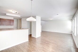 Building Photo - 8922 San Alberto
