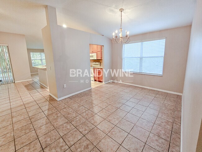 Foto del edificio - **1/2 MONTH CREDIT** New Year, New Space! ...