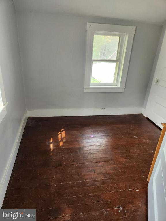Building Photo - 320 Biser St