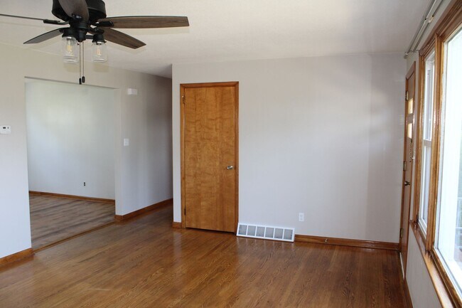 Building Photo - 1443 Delta Rd