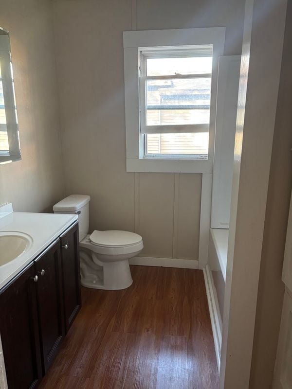 Building Photo - 874 Oasis St