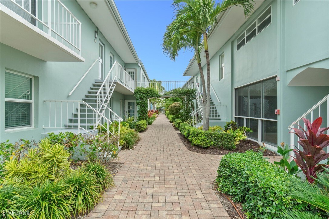 Foto principal - 603 12th Ave S