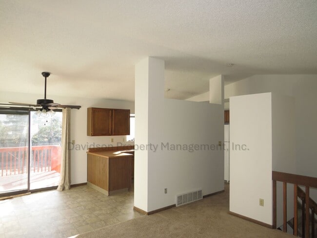 Building Photo - 7615 Rickshaw Dr