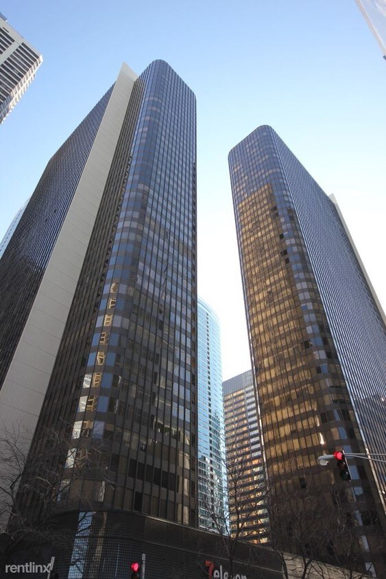 Foto principal - 333 E Ontario St