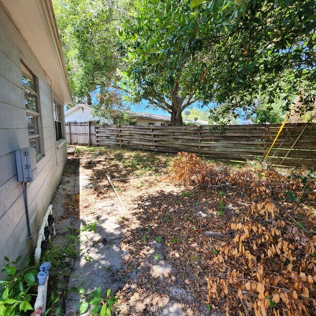 Foto del edificio - 3/2 Corner Lot Home