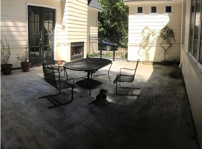 Foto del edificio - 2528 Myrtle Ave