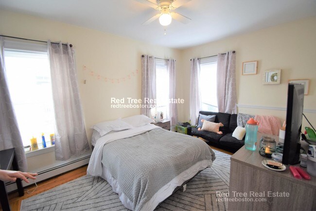 Foto del edificio - 76 Easton St