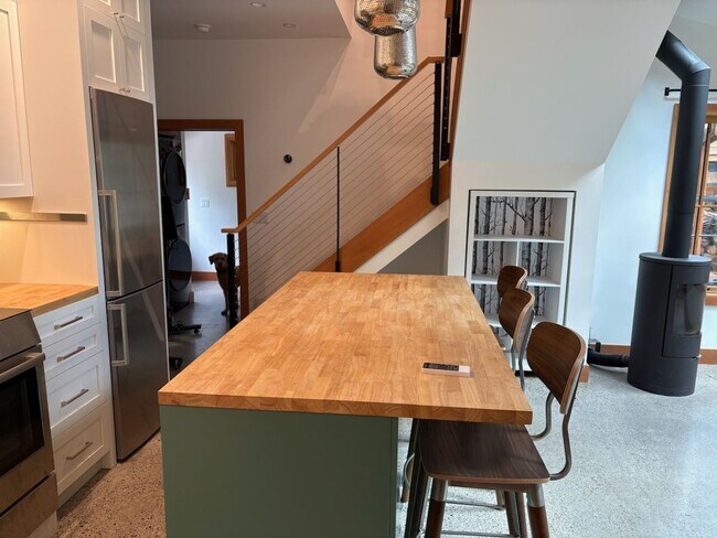 Foto del edificio - Downtown Bozeman Apartment for Rent!