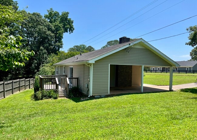 Building Photo - 9330 Wallace Tatum Rd