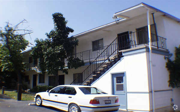 Primary Photo - 13525-13605 Mar Vista St