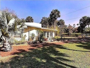 Building Photo - 33101 Serene Dr