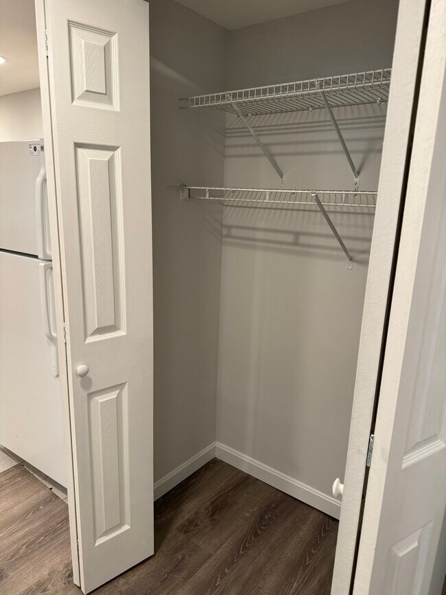 Building Photo - 24 Queensberry St