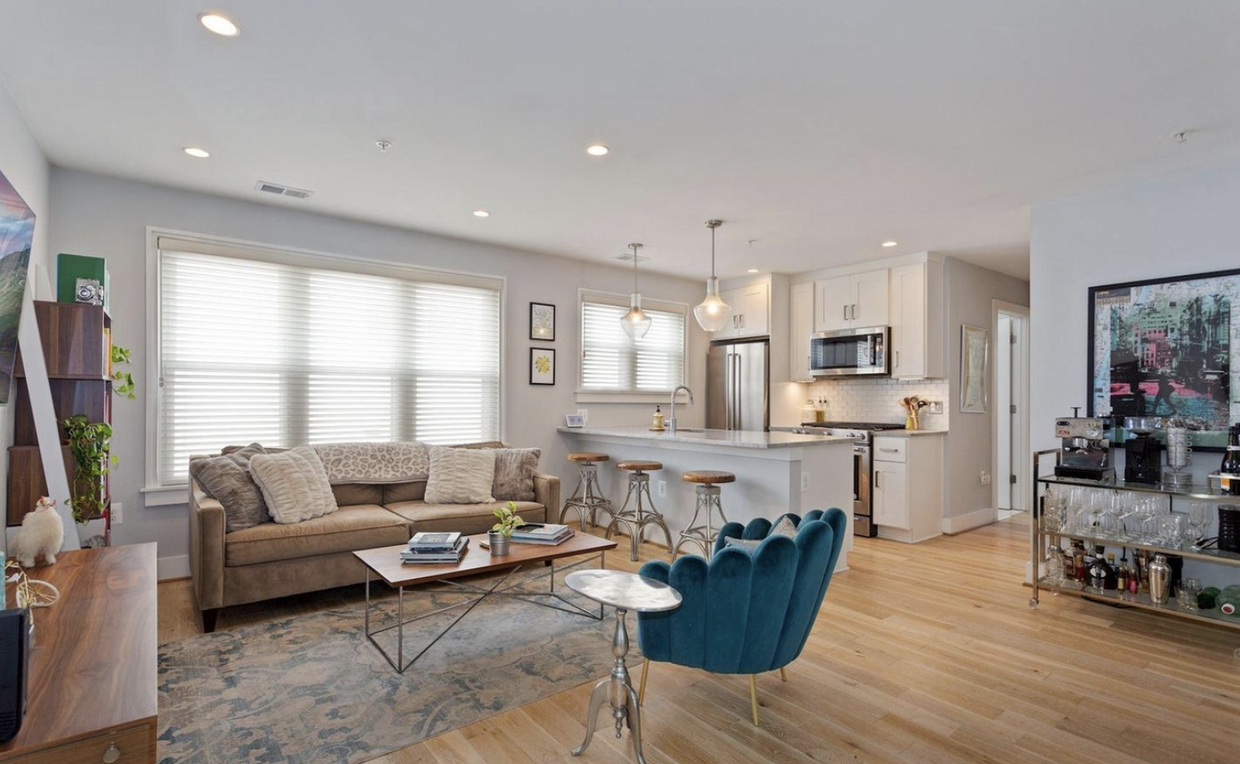 Open floor plan - 1516 K St SE