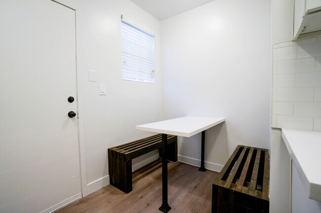 Building Photo - 1603 S Gramercy Pl