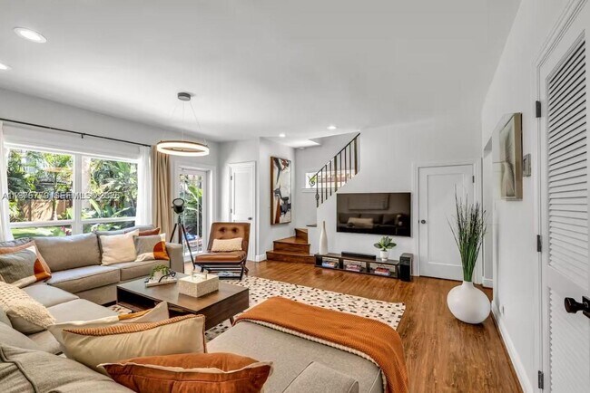 Foto del edificio - 110 SE 11th Ave