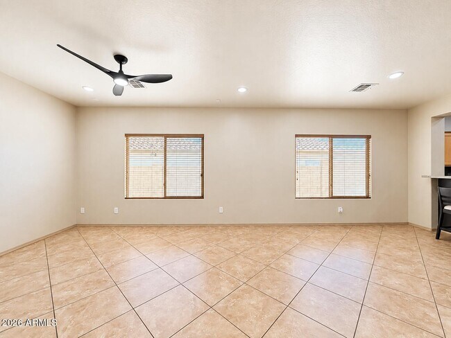 Building Photo - 17961 W Lawrence Ln