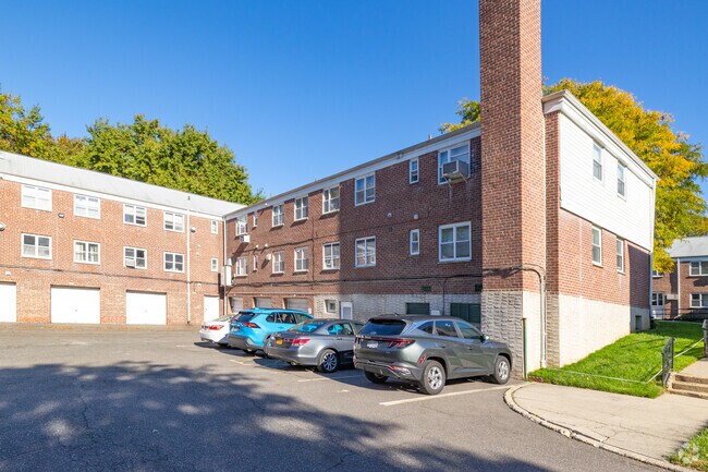Foto del edificio - Bay Terrace Co-Op Facility Section III