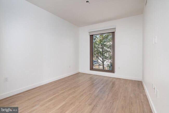 Foto del edificio - 1630 Columbia Rd NW