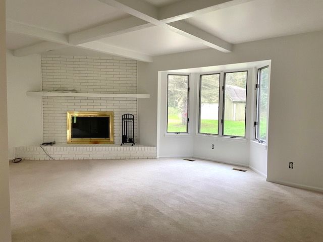 Very Open Floor Plan - 49135 9 Mile Rd