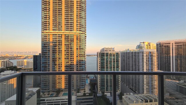 Foto del edificio - 1060 Brickell Ave