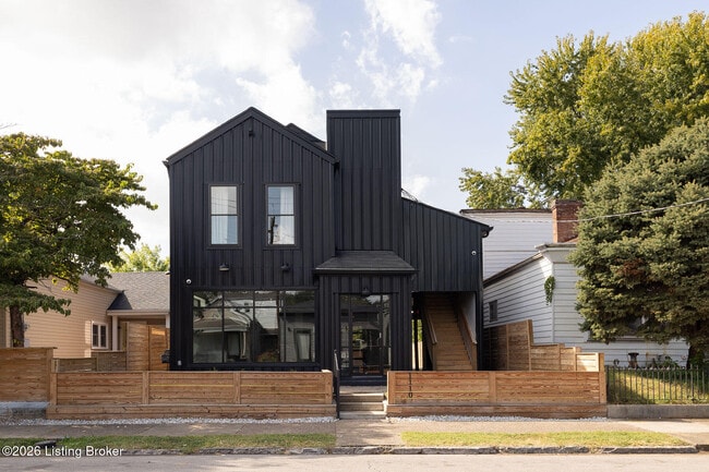 Building Photo - 1110 Logan St