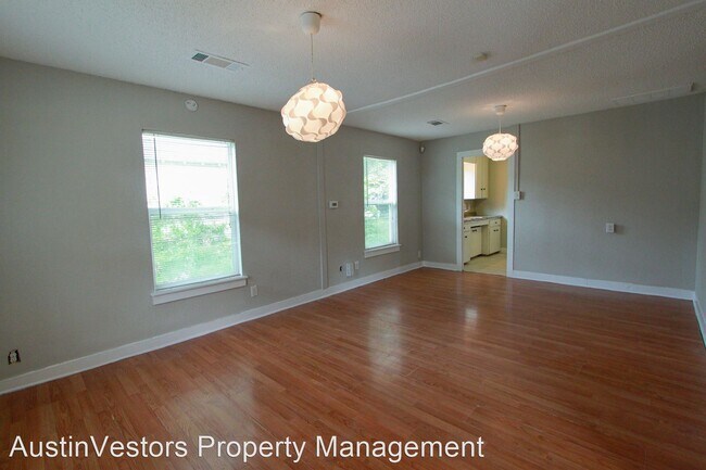 Building Photo - 2 br, 1 bath House - 93 San Saba St