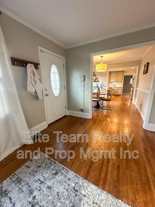 Building Photo - 4423 Firwood Ln