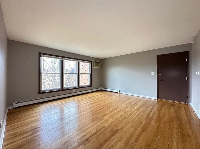 Foto del edificio - 430 W Stevens Dr
