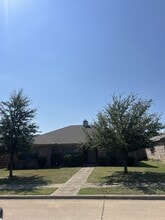 Building Photo - 1222 Long Branch Dr