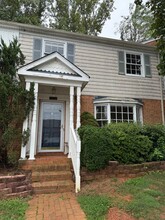 Building Photo - 1419 Tunbridge Rd