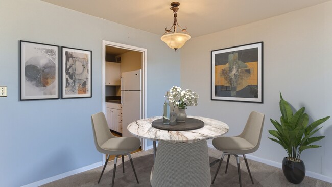 Foto del edificio - 3930 N Pine Grove Ave