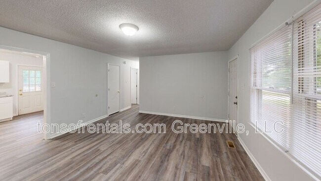 Building Photo - 404 Monks Grove Church Rd