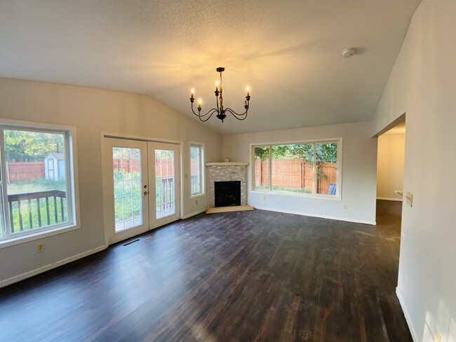 Family Room - 4219 Boone Ave N