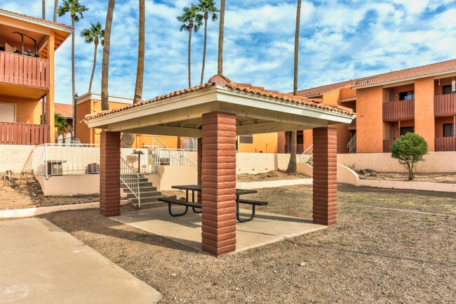 Building Photo - Citrus Highland Apartments