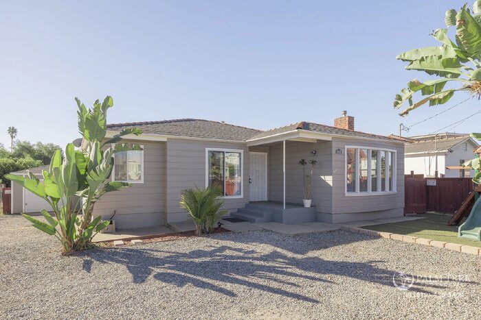 Primary Photo - Beautiful 4B/3BA Home 1 Mile from SDSU!