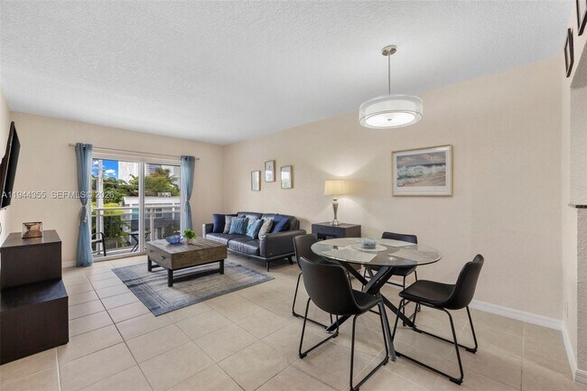 Foto del edificio - 1475 SE 15th St